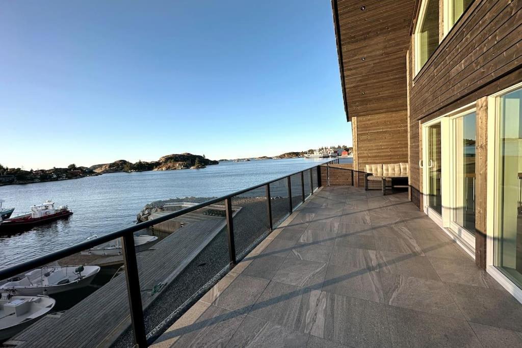 Villa Eksklusiv Rorbu - Havblikk 1 - Batutleie Bekkjarvik Exterior foto